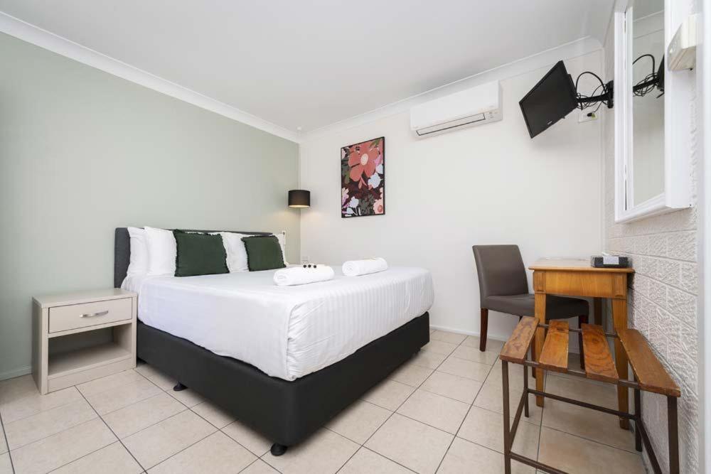 Fern Bay Motel Dış mekan fotoğraf
