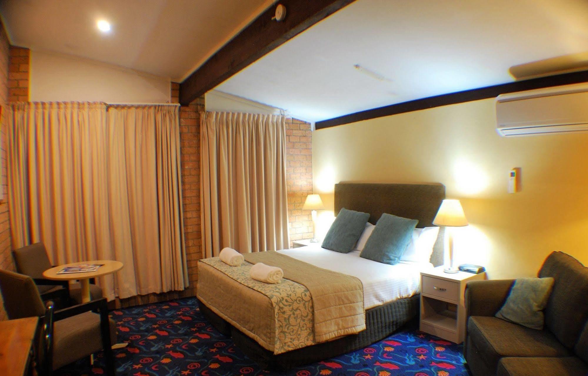 Fern Bay Motel Dış mekan fotoğraf