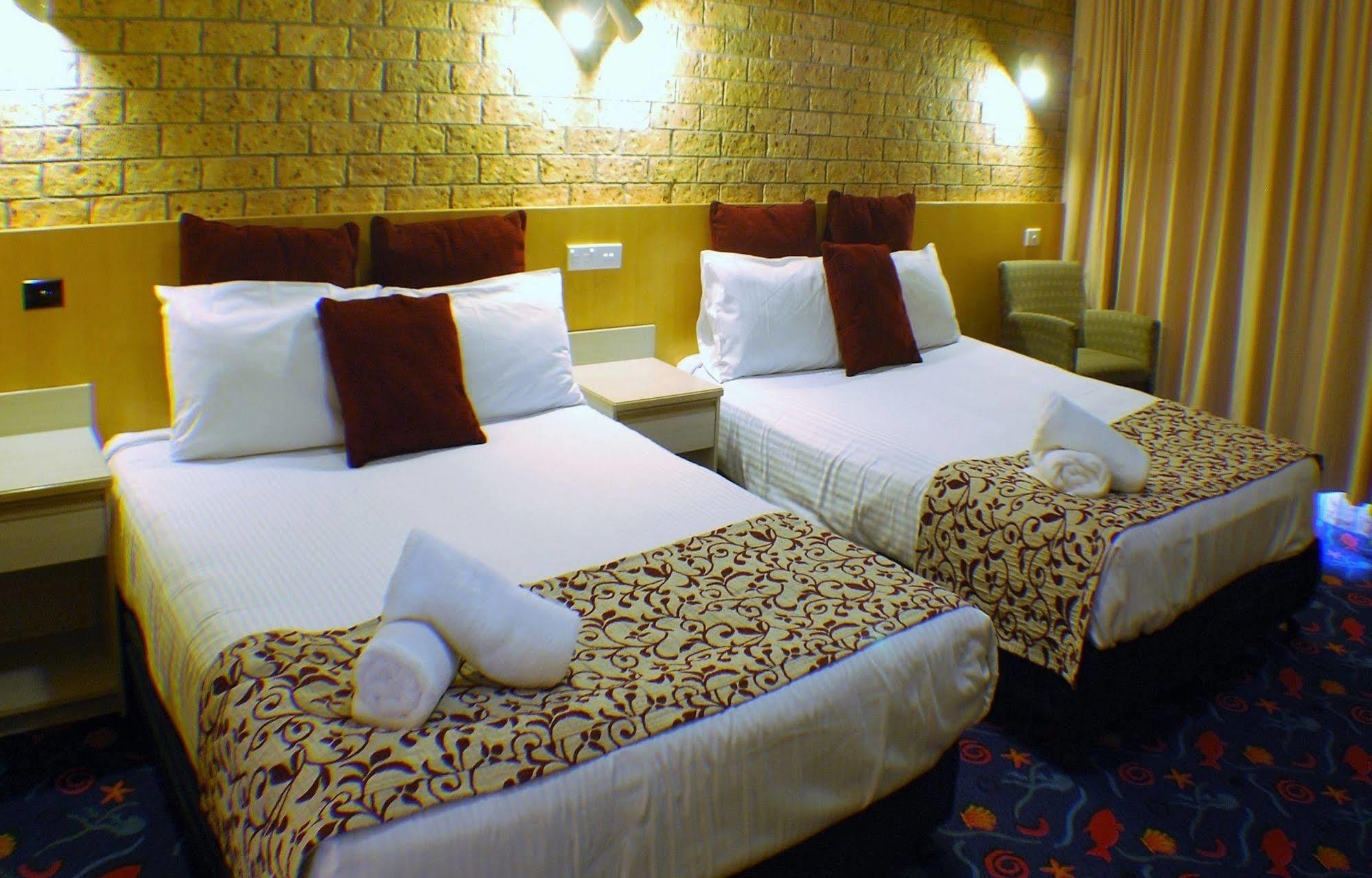 Fern Bay Motel Dış mekan fotoğraf
