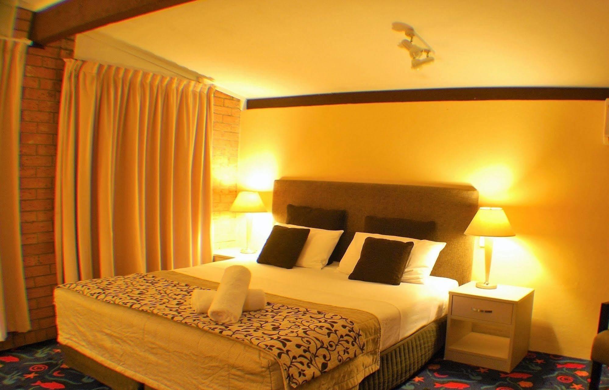 Fern Bay Motel Dış mekan fotoğraf